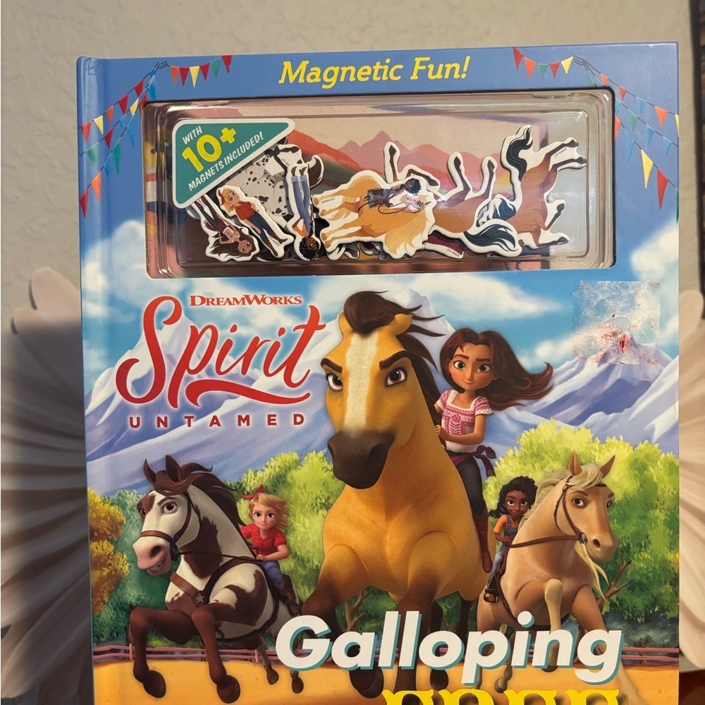 DreamWorks Spirit Untamed Magnetic Play Set - Multicolor - Picture 2 of 4